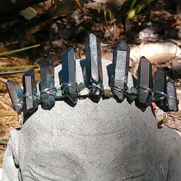 Dark Rainbow Aura Crown - Picture 6 of 7